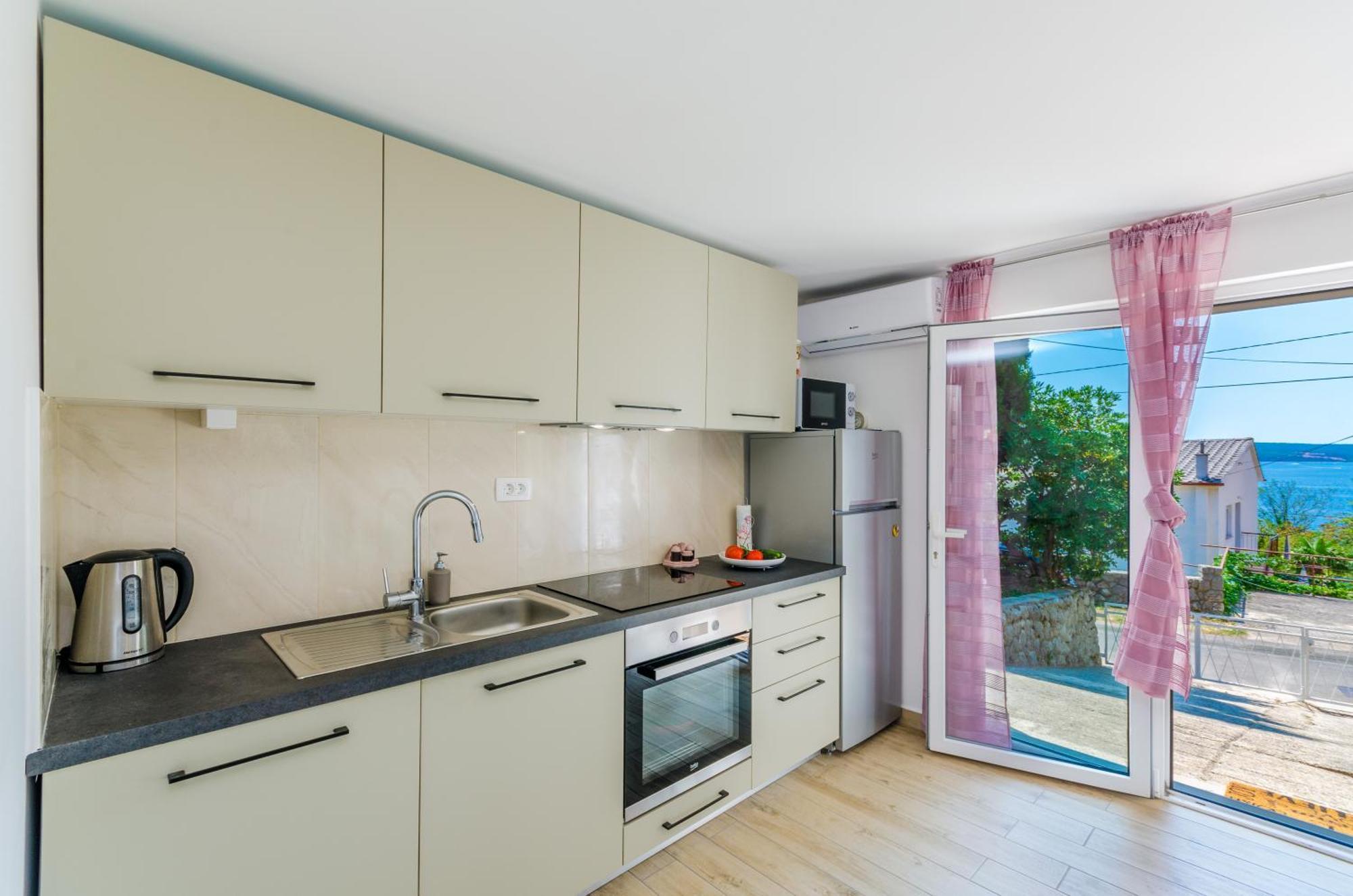 Leng Apartment Dramalj Bagian luar foto