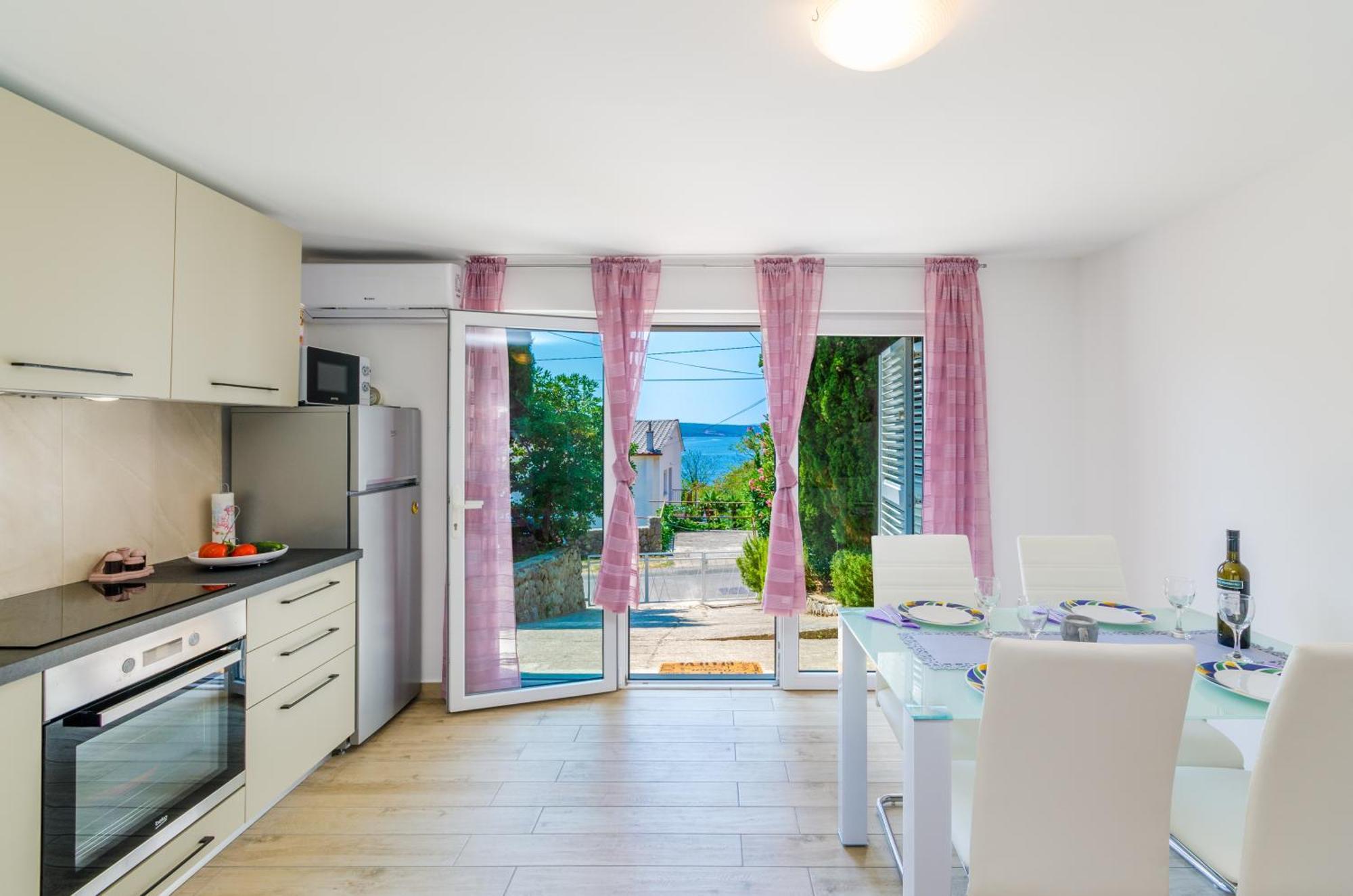 Leng Apartment Dramalj Bagian luar foto