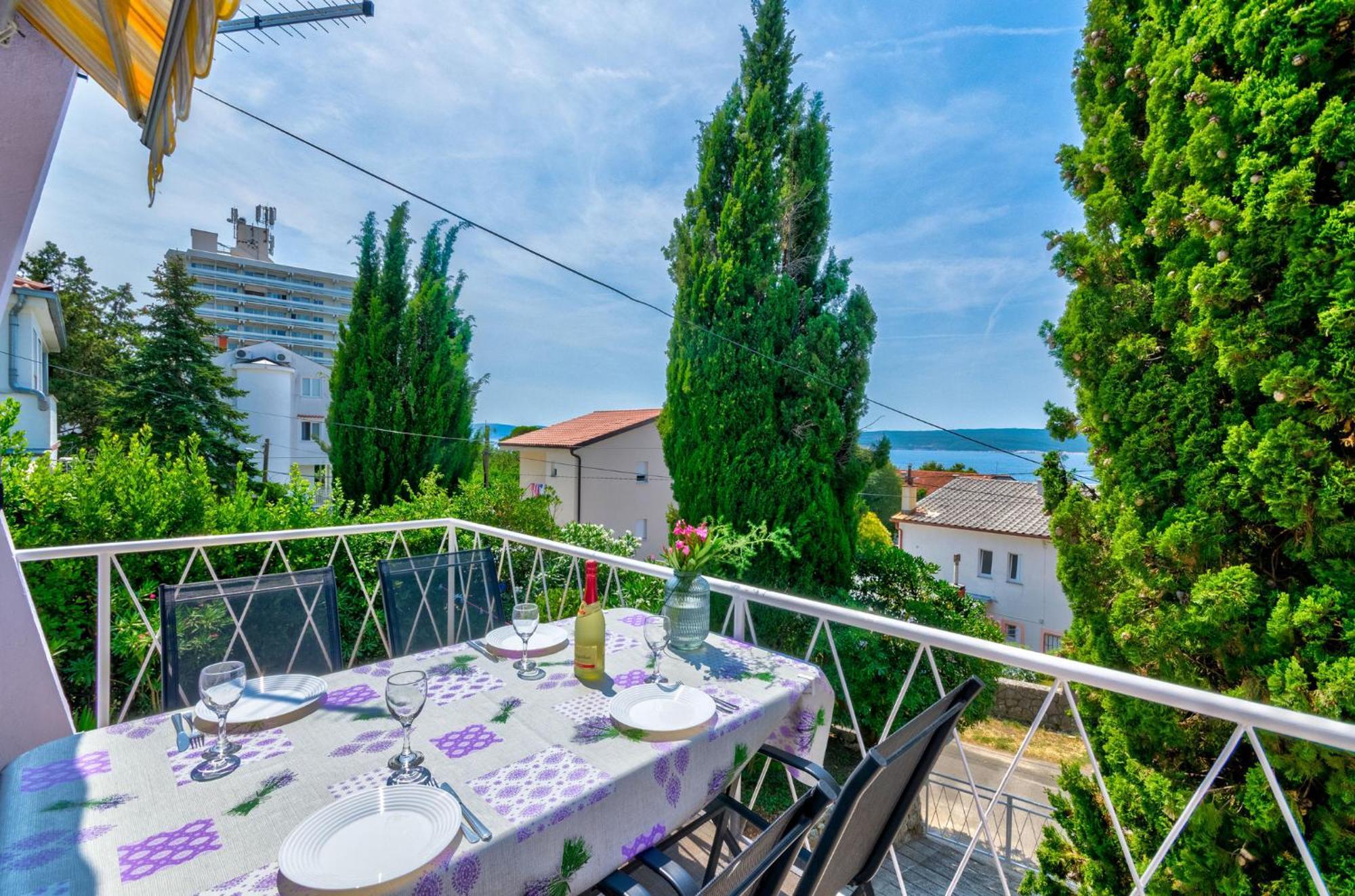Leng Apartment Dramalj Bagian luar foto