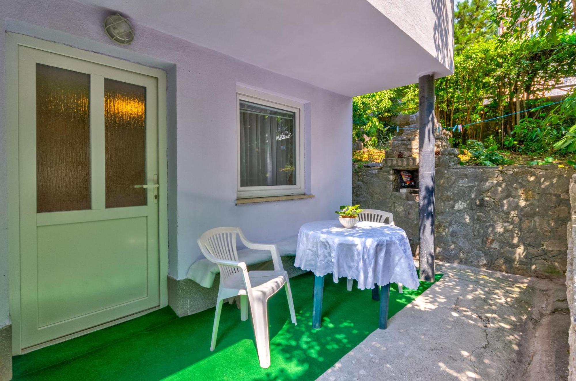 Leng Apartment Dramalj Bagian luar foto